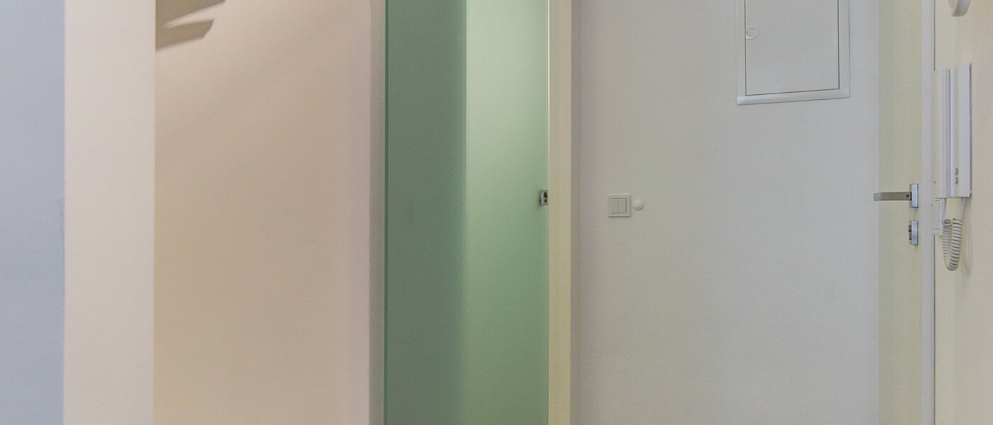 Apartment München Schwabing-Nord (zw. Leopoldstraße & Englischen Garten) 01 Flur/Gang 9075