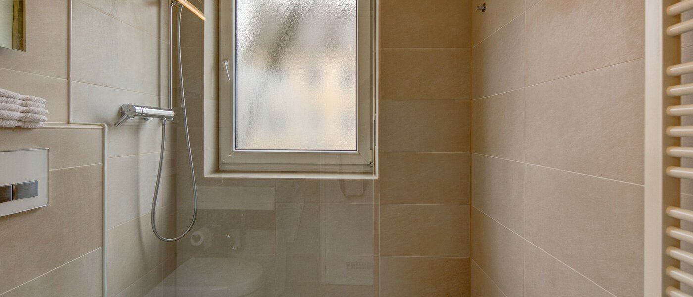 Wohnung München Harlaching 01 Badezimmer 9099