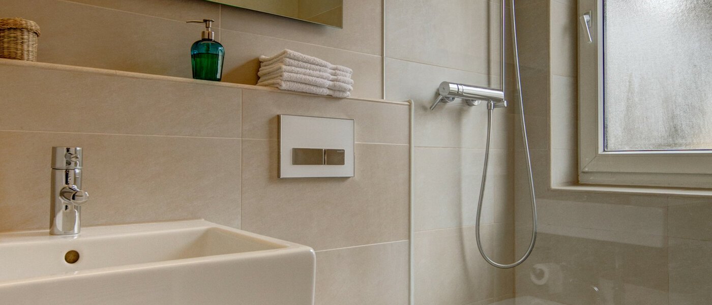 Wohnung München Harlaching 02 Badezimmer 9099