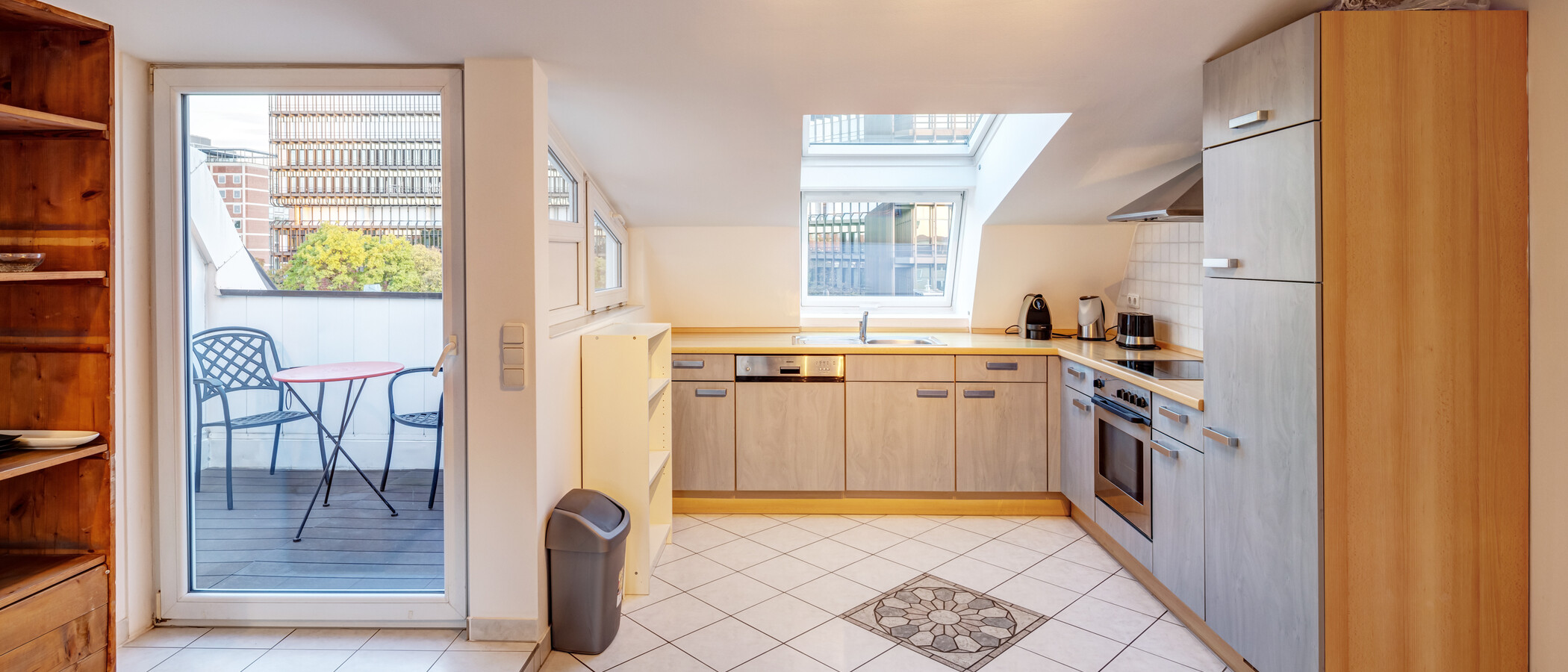 Dachterrassenwohnung München Gärtnerplatzviertel 01 Küche 9135