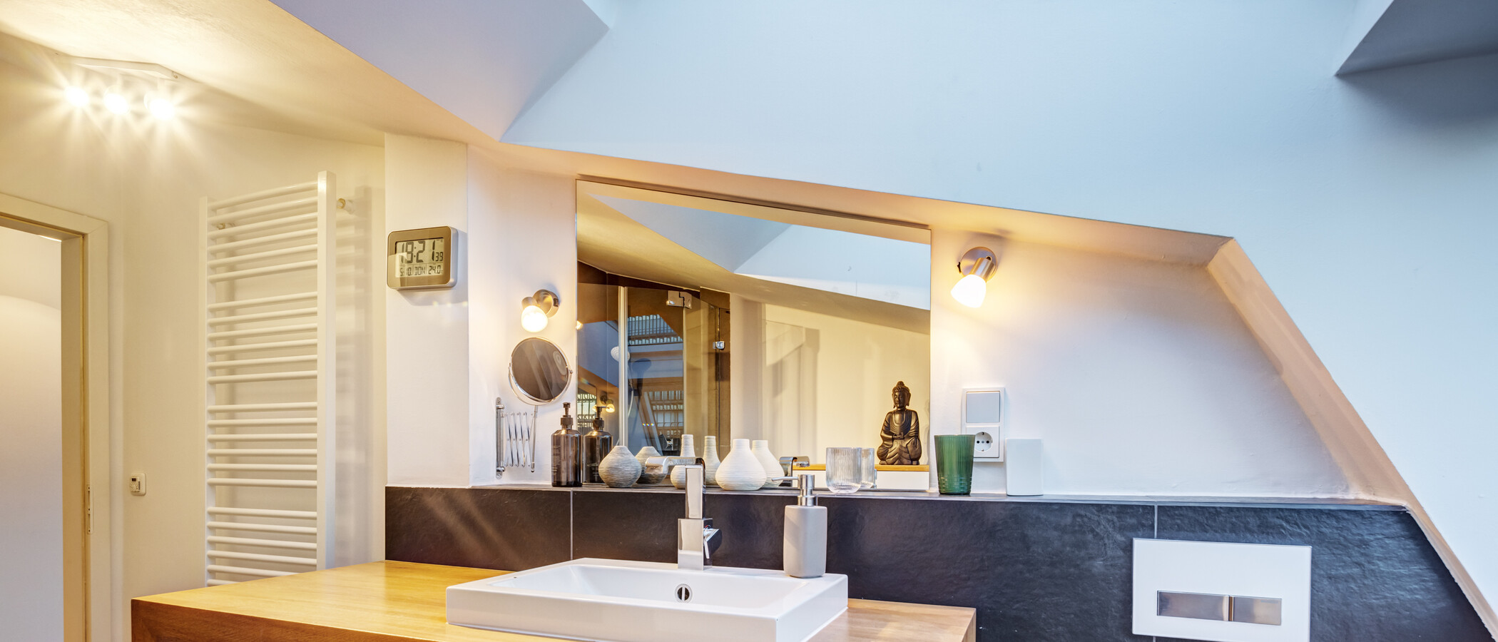 Dachterrassenwohnung München Gärtnerplatzviertel 03 Badezimmer 9135