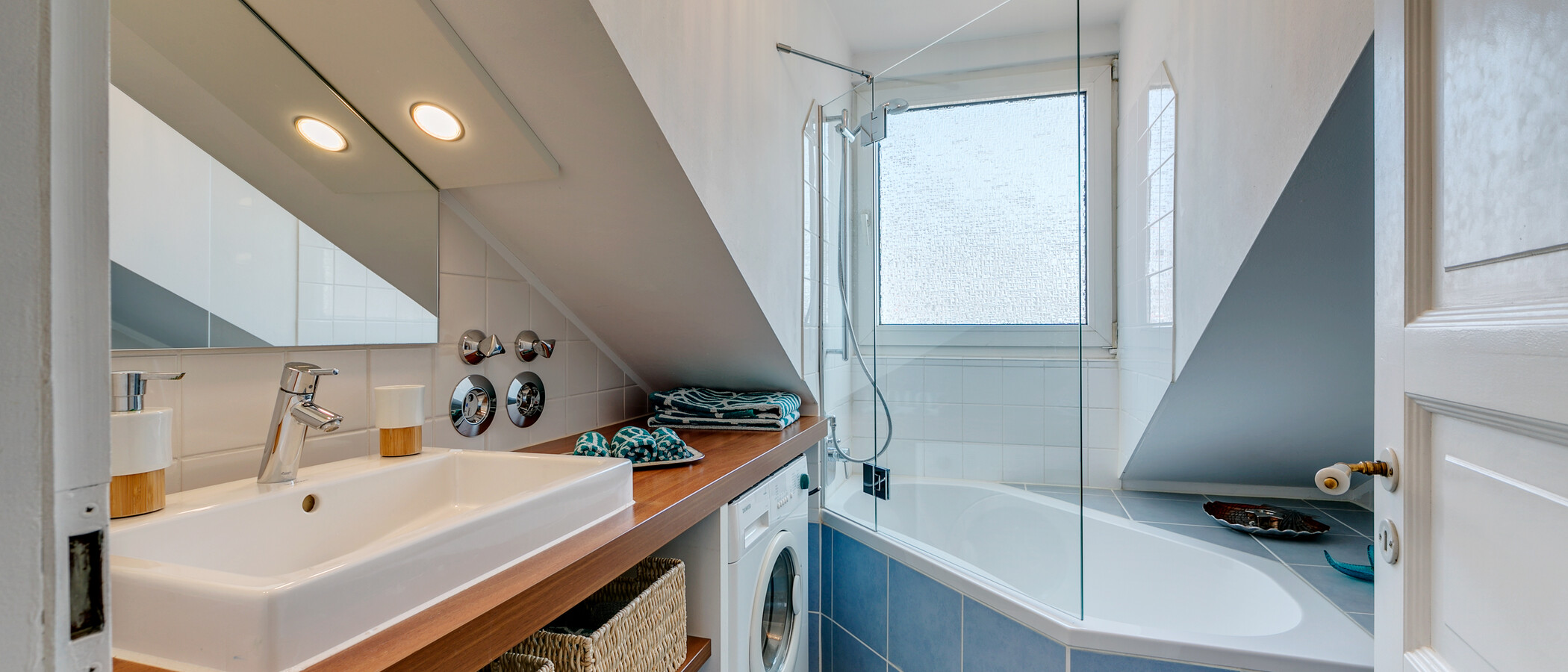 Dachterrassenwohnung München Sendling-Westpark 01 Badezimmer 9220