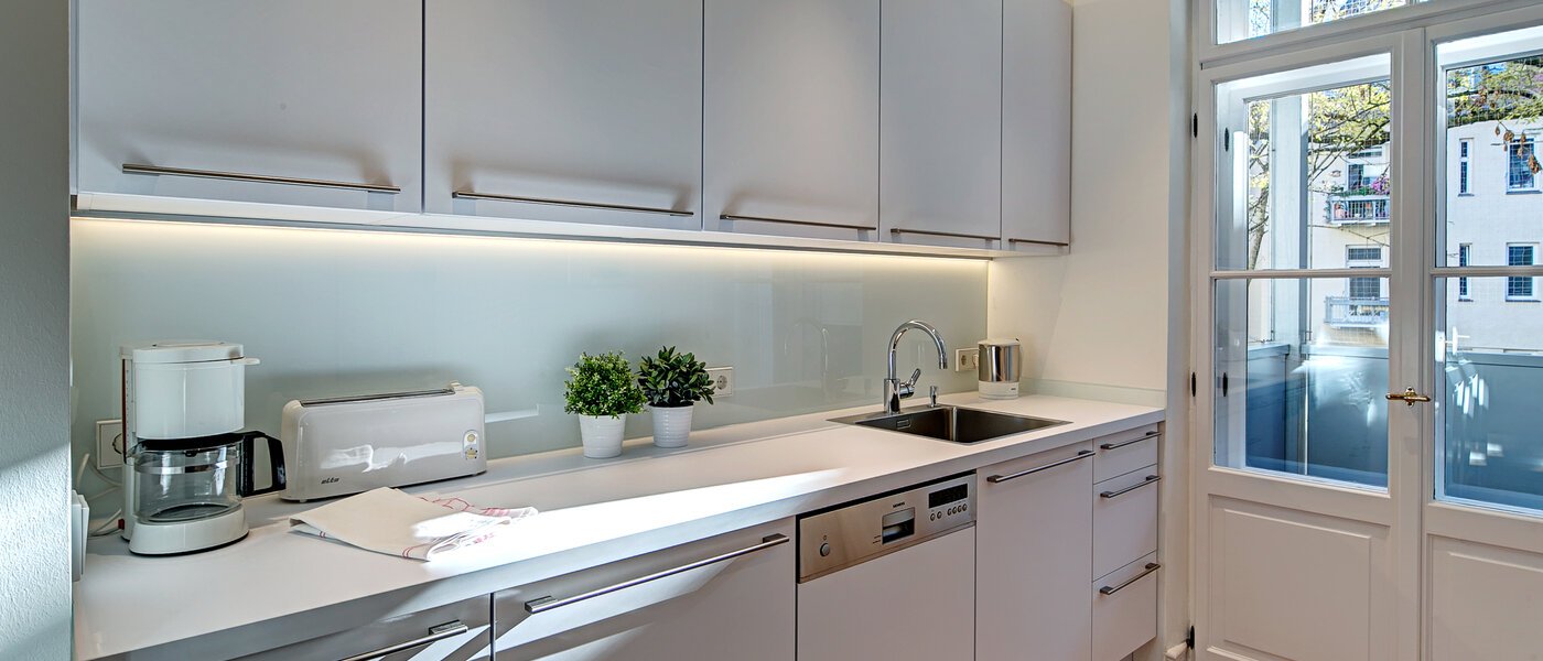 Wohnung München Maxvorstadt - Rund um den Josephplatz 02 Küche 926