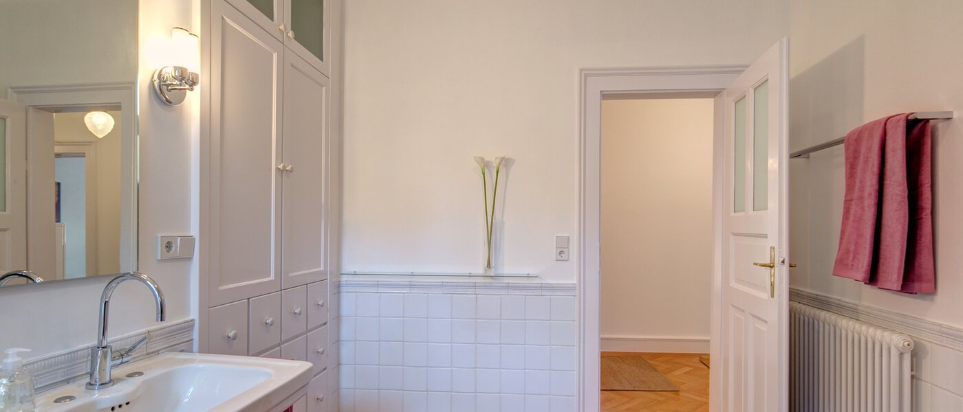 Wohnung München Maxvorstadt - Rund um den Josephplatz 04 Badezimmer 926