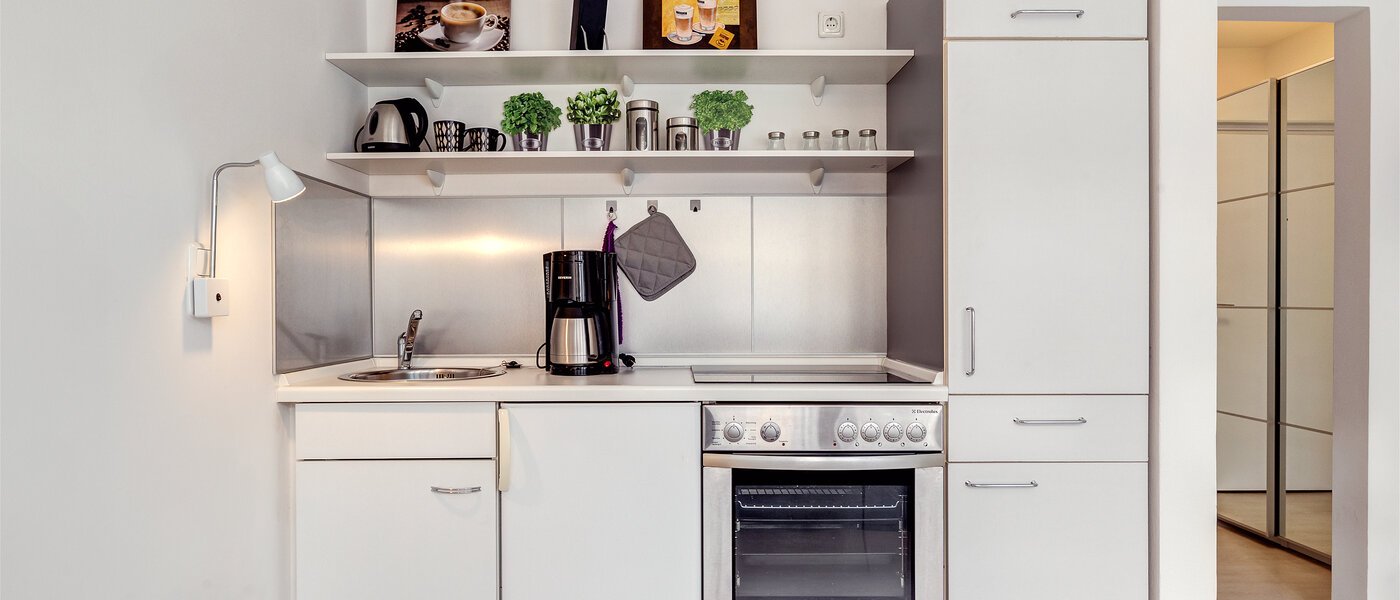 Apartment München Schwabing 01 Küche 9272