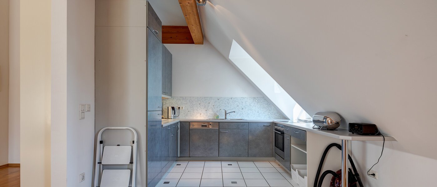 Dachterrassenwohnung München Bogenhausen 04 Küche 9274