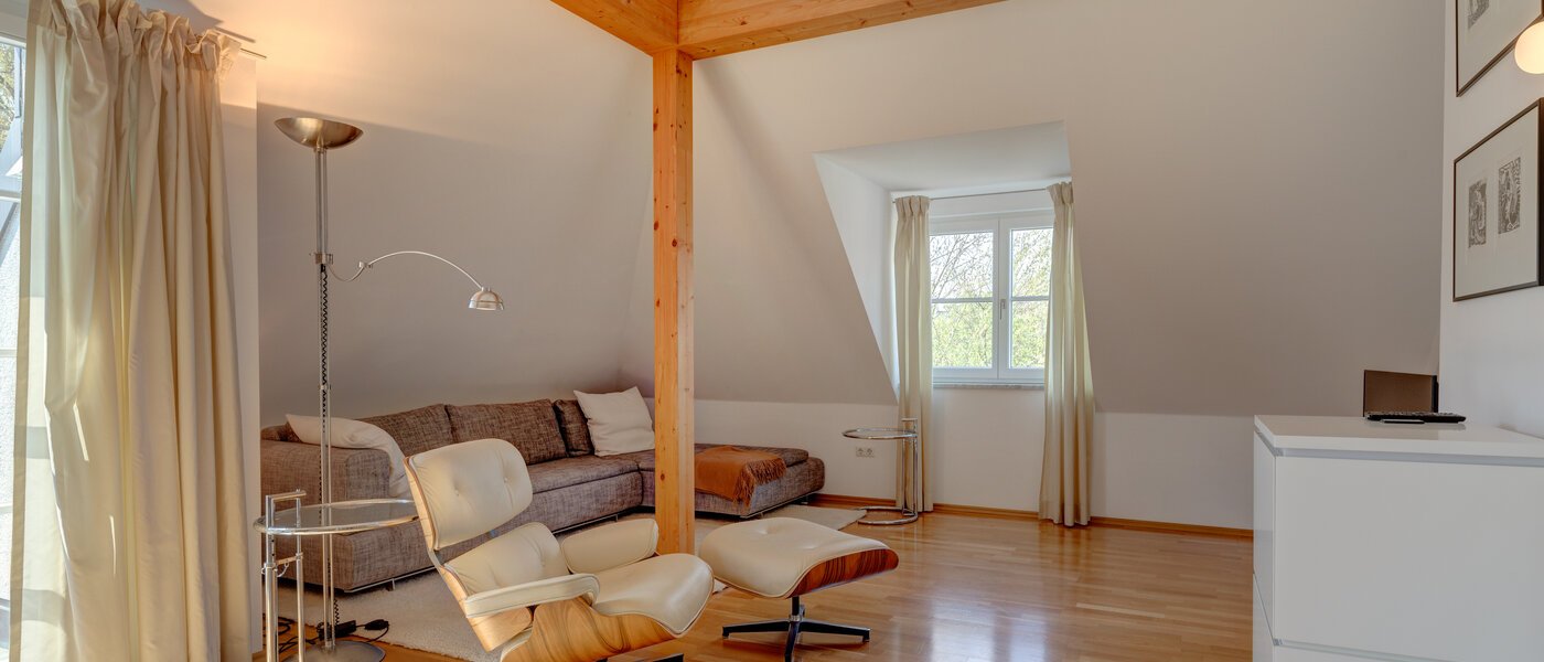 Dachterrassenwohnung München Bogenhausen 02 Wohnzimmer 9274
