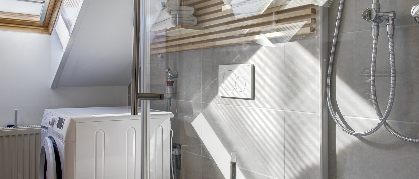 Dachgeschosswohnung München Trudering 02 Badezimmer 9309