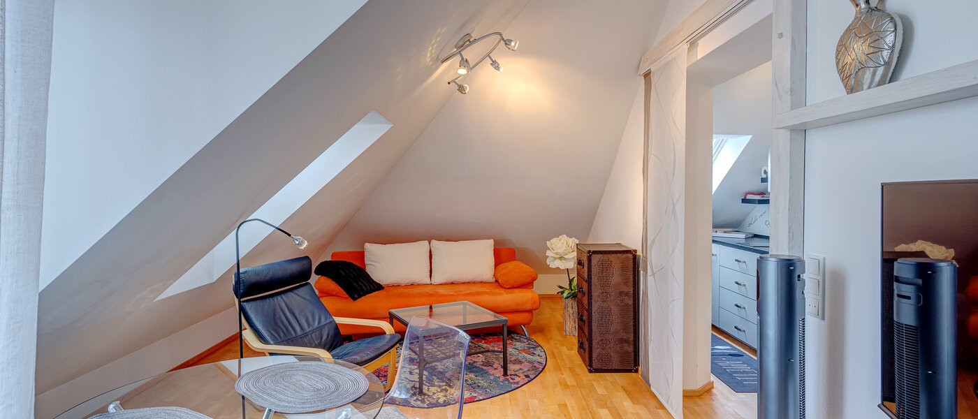 Dachgeschosswohnung München Trudering 01 Wohnbereich 9309