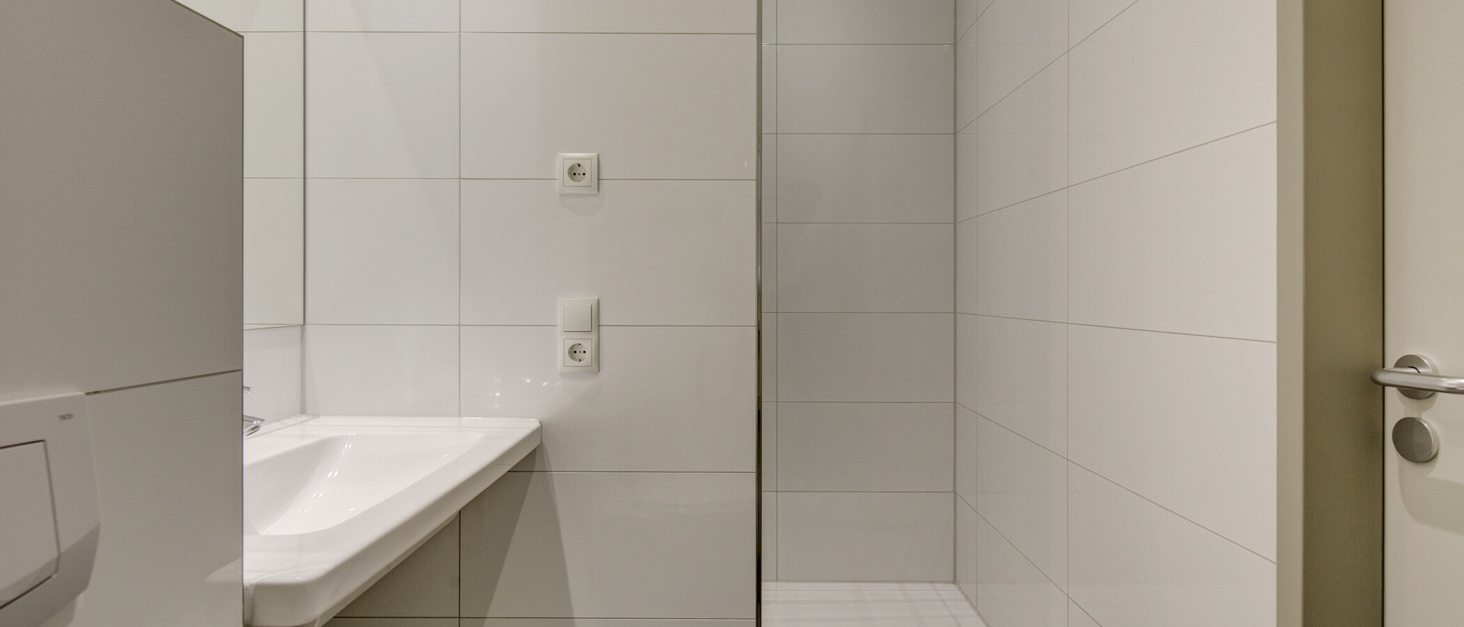 Apartment Ismaning 01 Badezimmer 9328