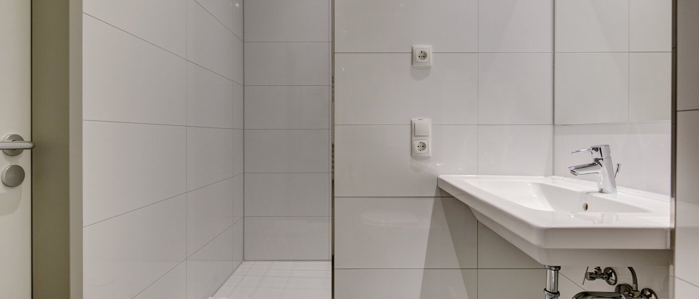 Wohnung Ismaning 01 Badezimmer 9329