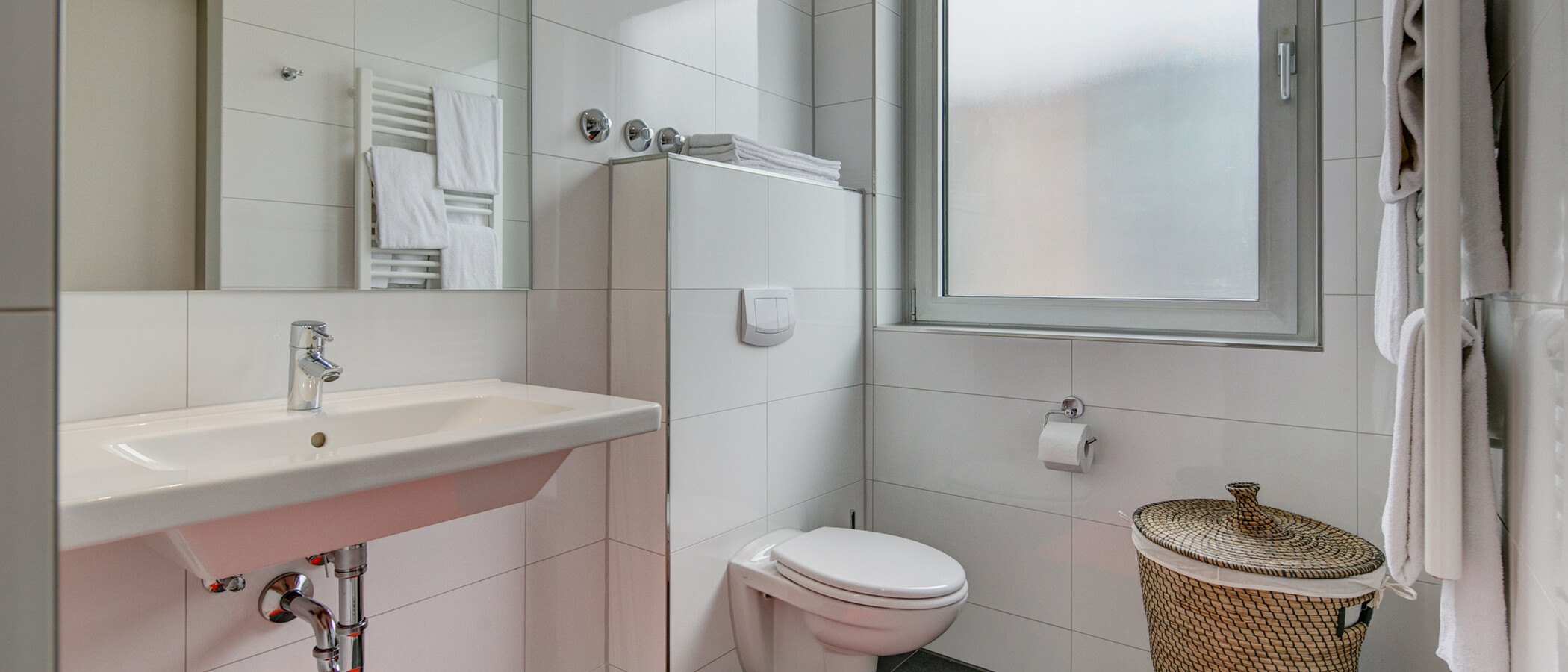 Wohnung Ismaning 03 Badezimmer 9330