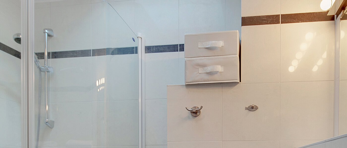 Dachgeschosswohnung München Feldmoching 03 Badezimmer 9344