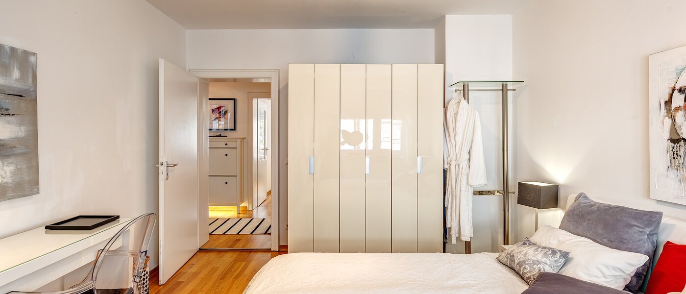 Wohnung München Maxvorstadt - Museumsviertel 04 1. Schlafzimmer 9424