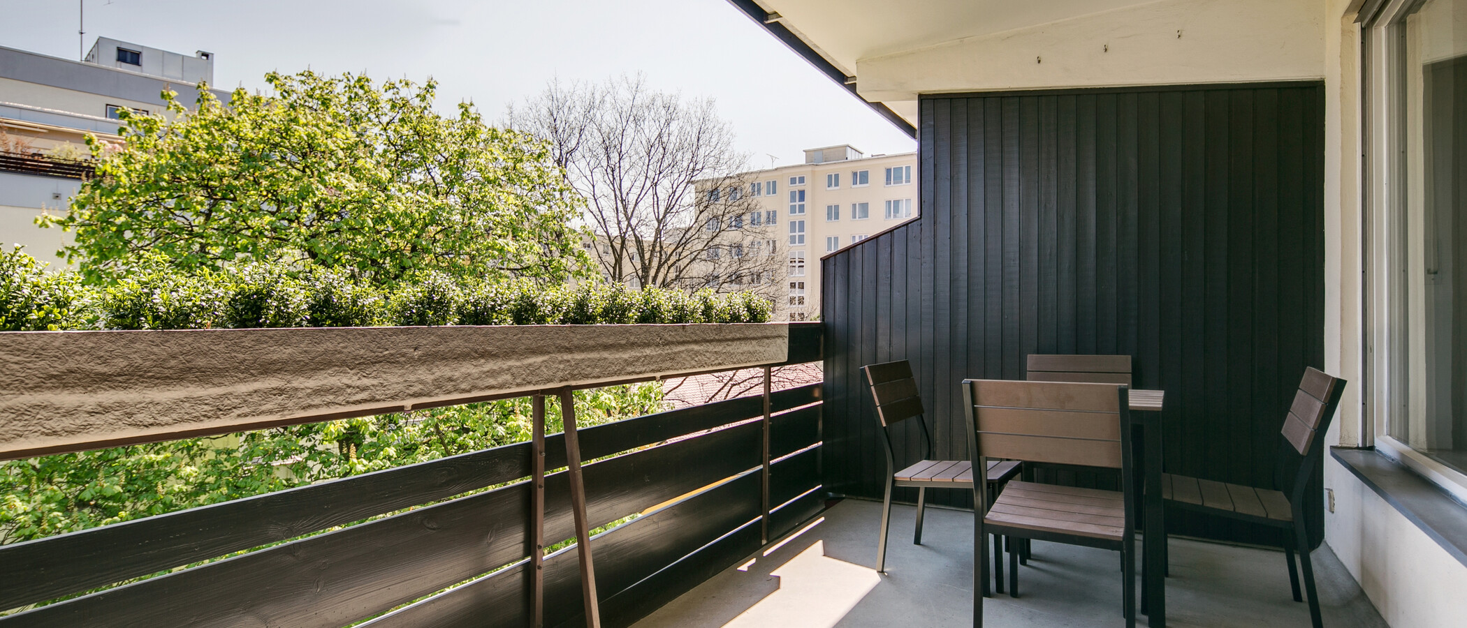 Wohnung München Schwabing (rechts der Leopoldstraße) 01 Balkon 9457
