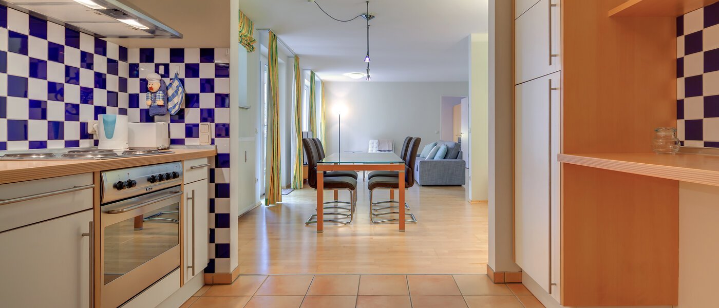 Wohnung München Maxvorstadt - Museumsviertel 01 Küche 954