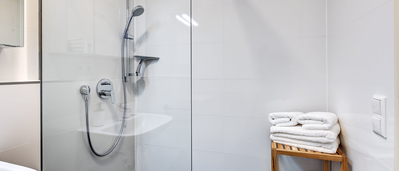 Wohnung Unterschleißheim Am Hart 01 Badezimmer 955