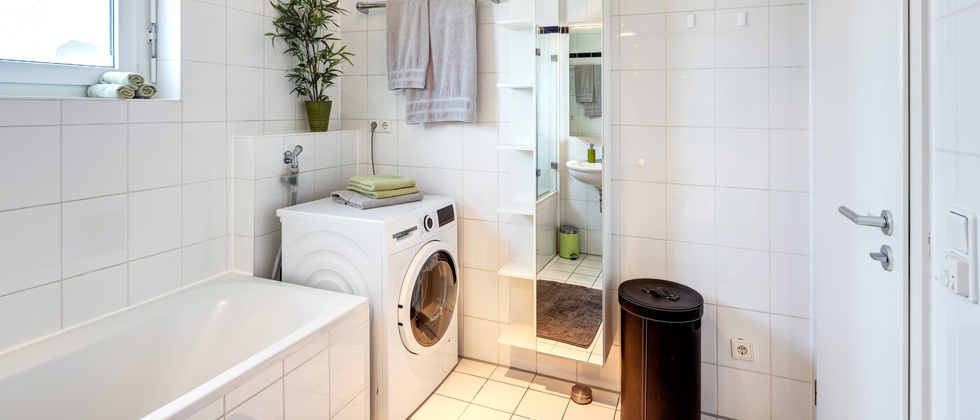 Wohnung München Schwabing-Nord (zw. Leopoldstraße & Englischen Garten) 02 Badezimmer 9573