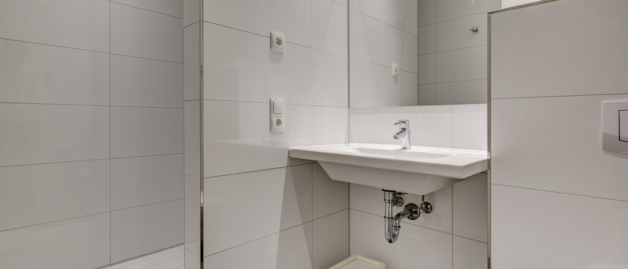 Wohnung Ismaning 01 Badezimmer 9583