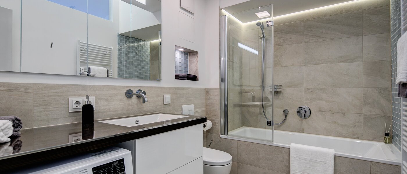 Dachterrassenwohnung München Schwabing-Nord (zw. Belgrad- & Leopoldstraße) 02 Badezimmer 9584