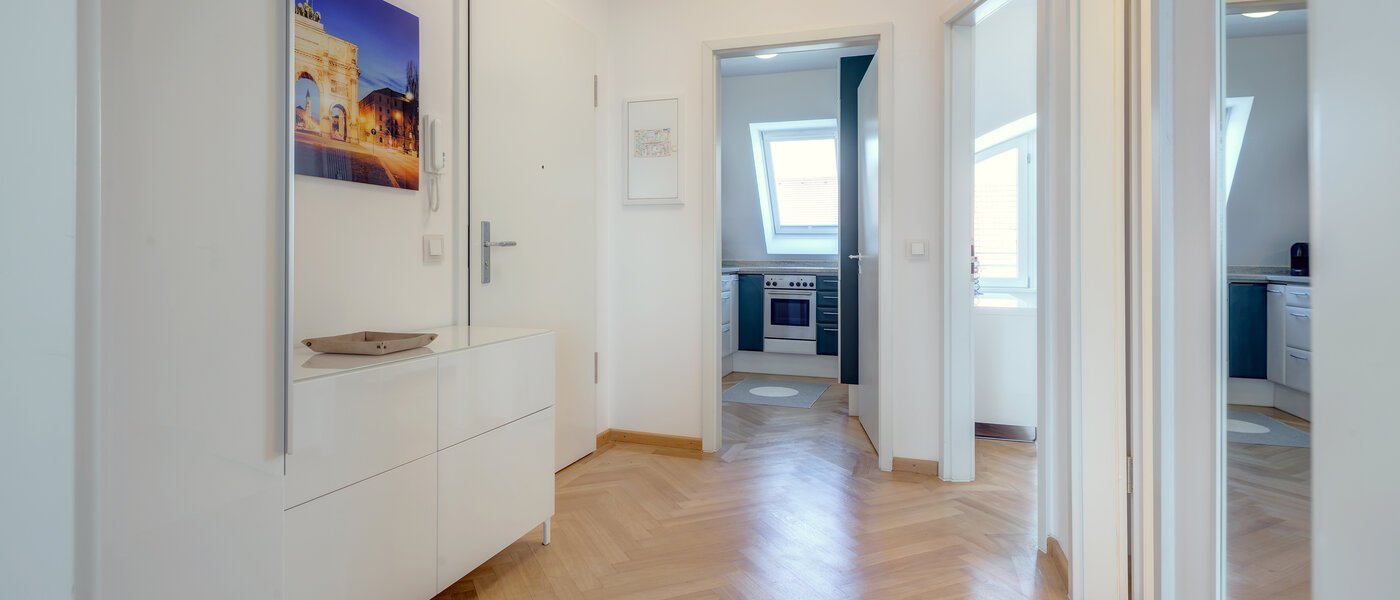 Dachterrassenwohnung München Schwabing 01 Flur/Gang 9602