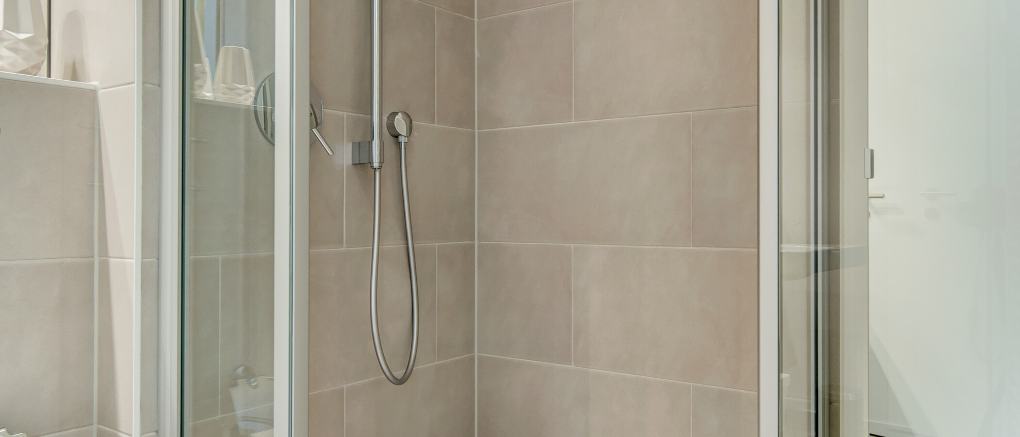 Dachgeschosswohnung München Giesing 02 Badezimmer 9613