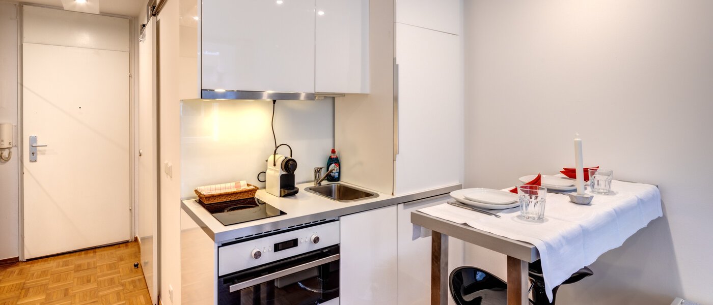 Apartment München Neuhausen 01 Küche 9615