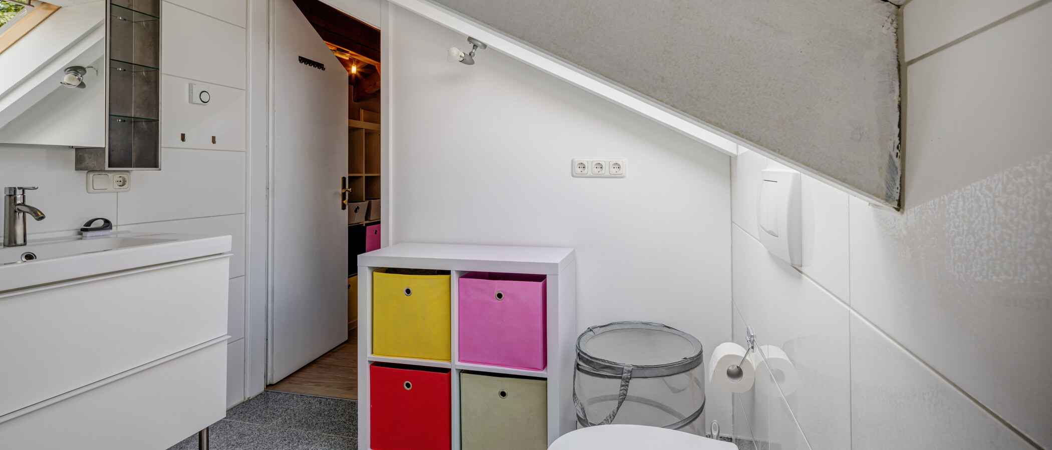 Dachgeschosswohnung Gauting 03 Badezimmer 9625