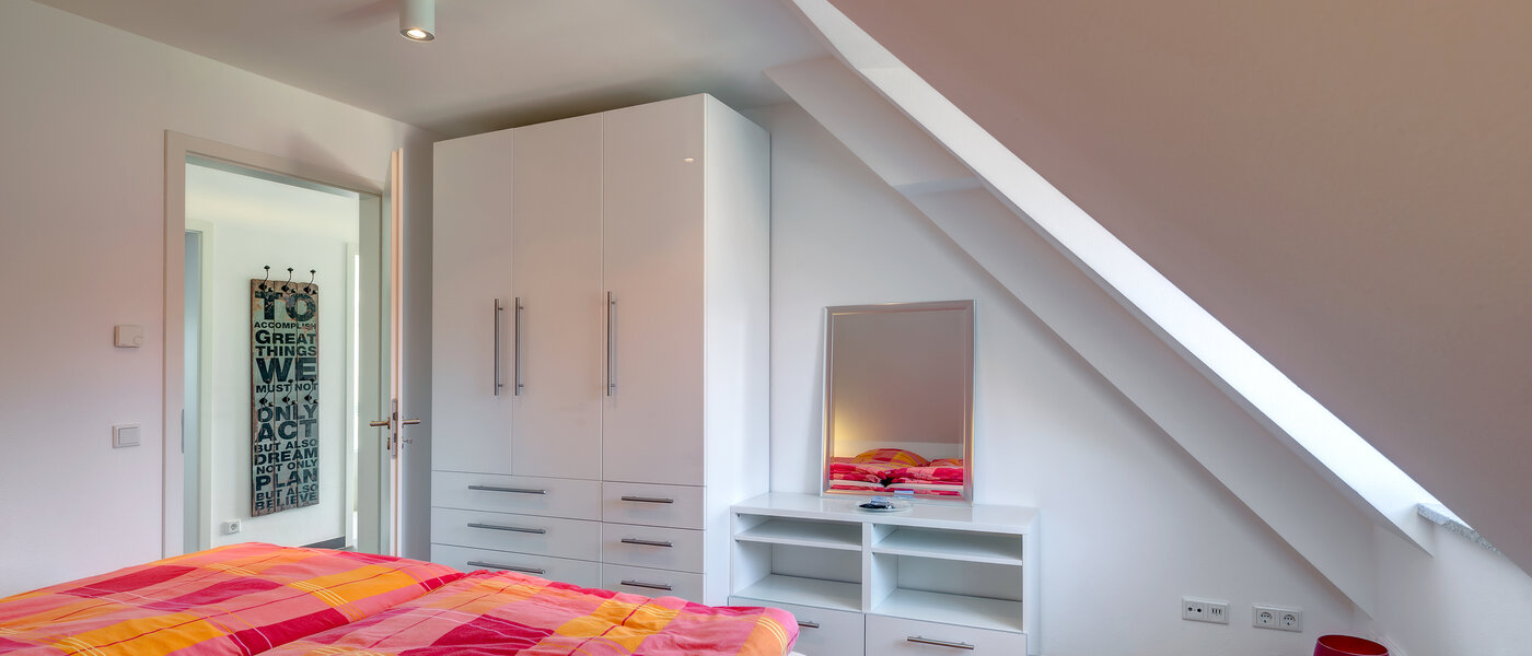 Dachterrassenwohnung München Obermenzing 02 1. Schlafzimmer 9637