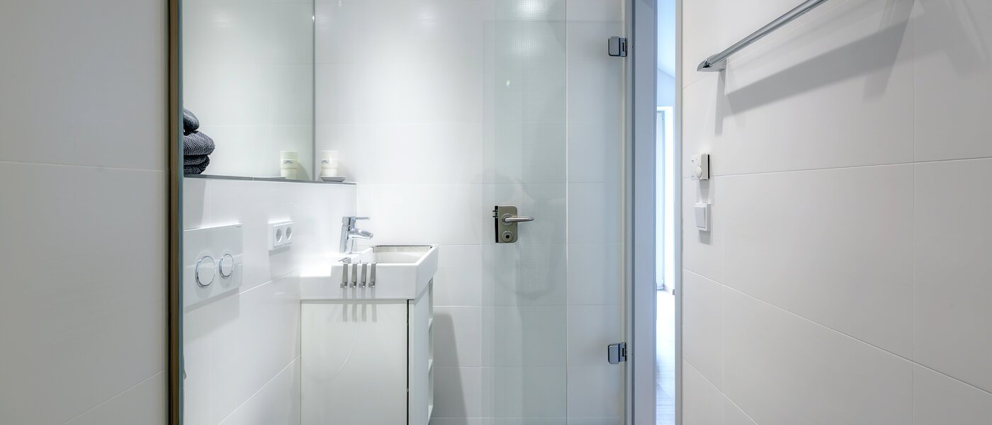 Maisonette-Galerie Wohnung Unterschleißheim Lohhof 02 Badezimmer 9676