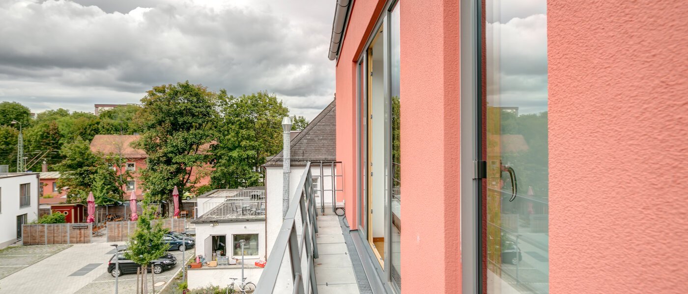 Maisonette-Galerie Wohnung Unterschleißheim 01 Balkon 9678