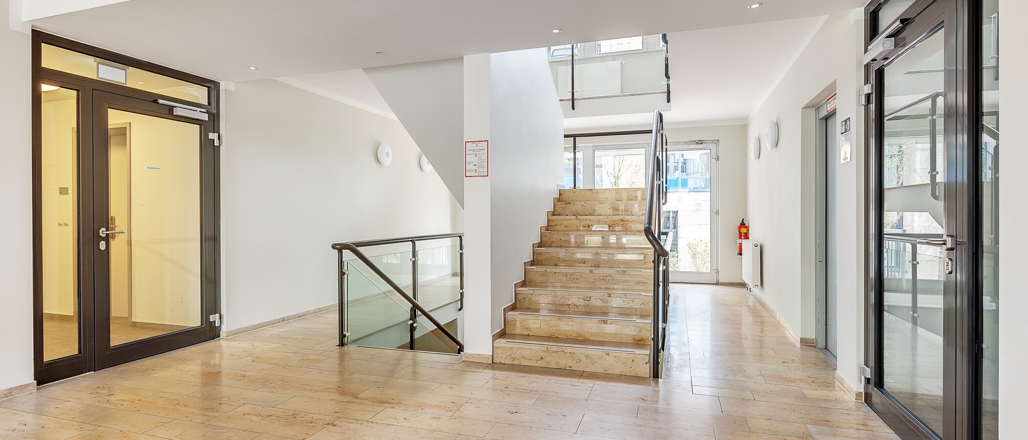 Wohnung Ismaning 01 Treppenhaus 9679
