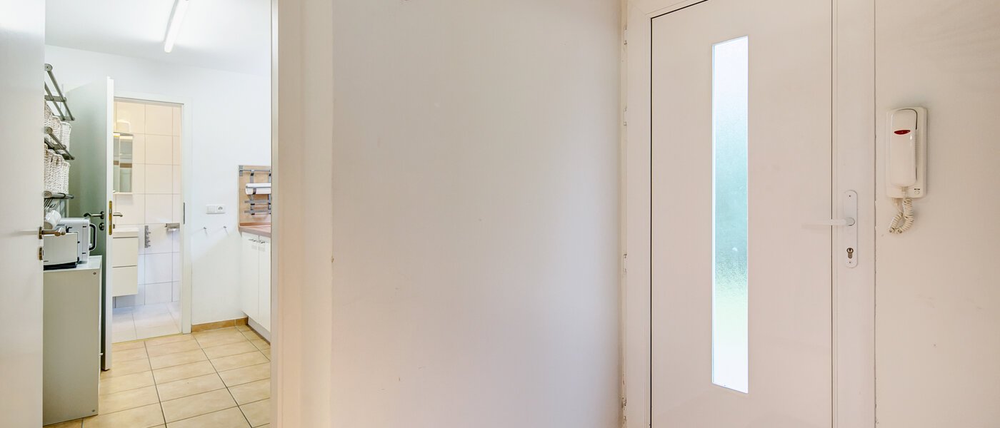 Gartenwohnung Gauting Stockdorf 01 Flur/Gang 9728