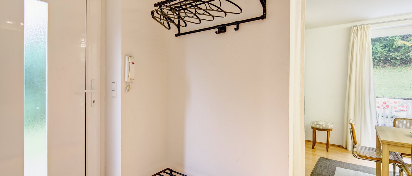 Gartenwohnung Gauting Stockdorf 02 Flur/Gang 9728