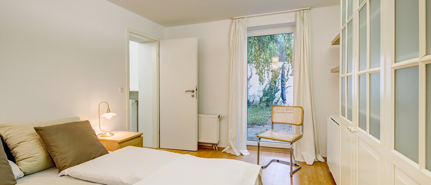 Gartenwohnung Gauting Stockdorf 05 Schlafen 9728