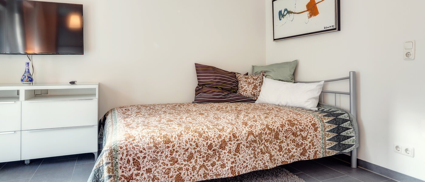 Apartment München Schwabing (rechts der Leopoldstraße) 01 Schlafen 9736