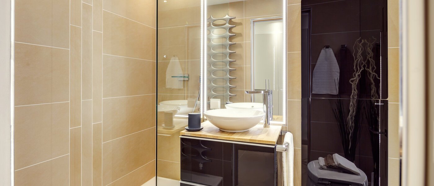 Apartment München Neuhausen 04 Badezimmer 9737