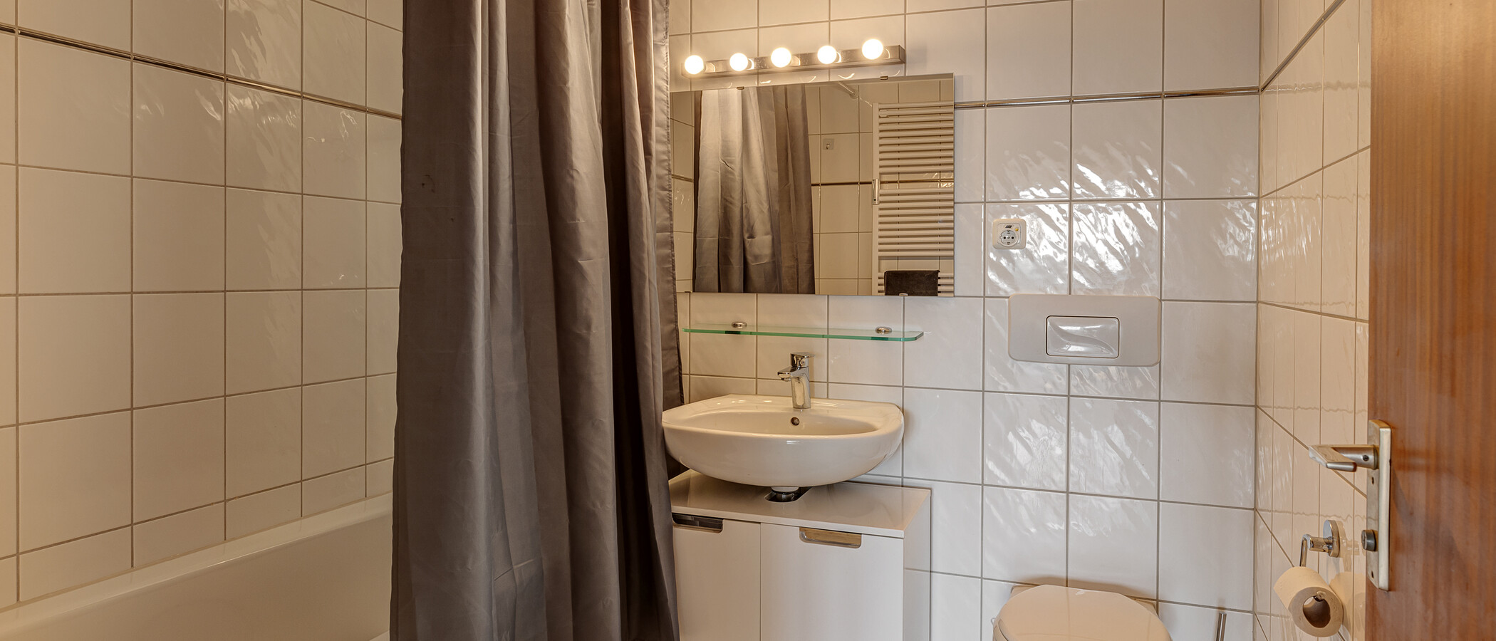 Wohnung München Olympiadorf 01 Badezimmer 9781