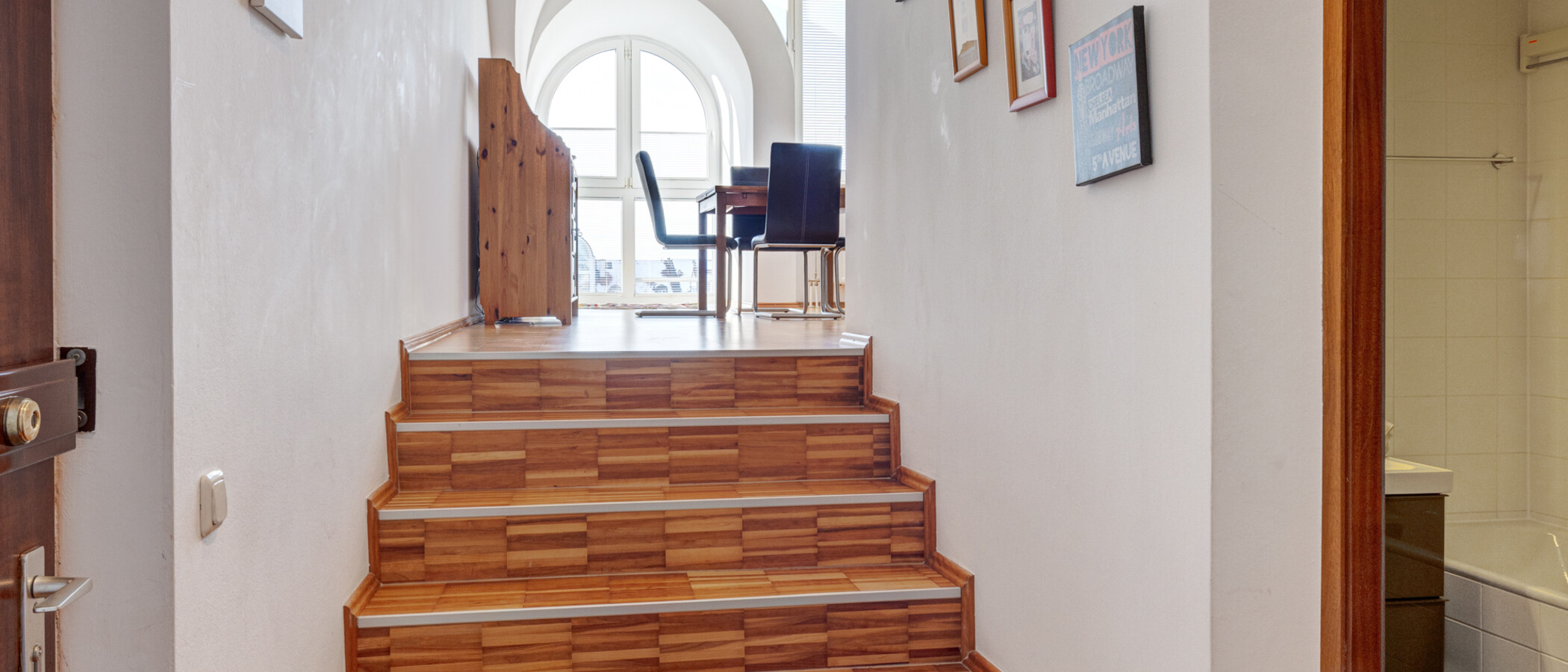Dachgeschosswohnung Ottobrunn 01 Flur/Gang 9824