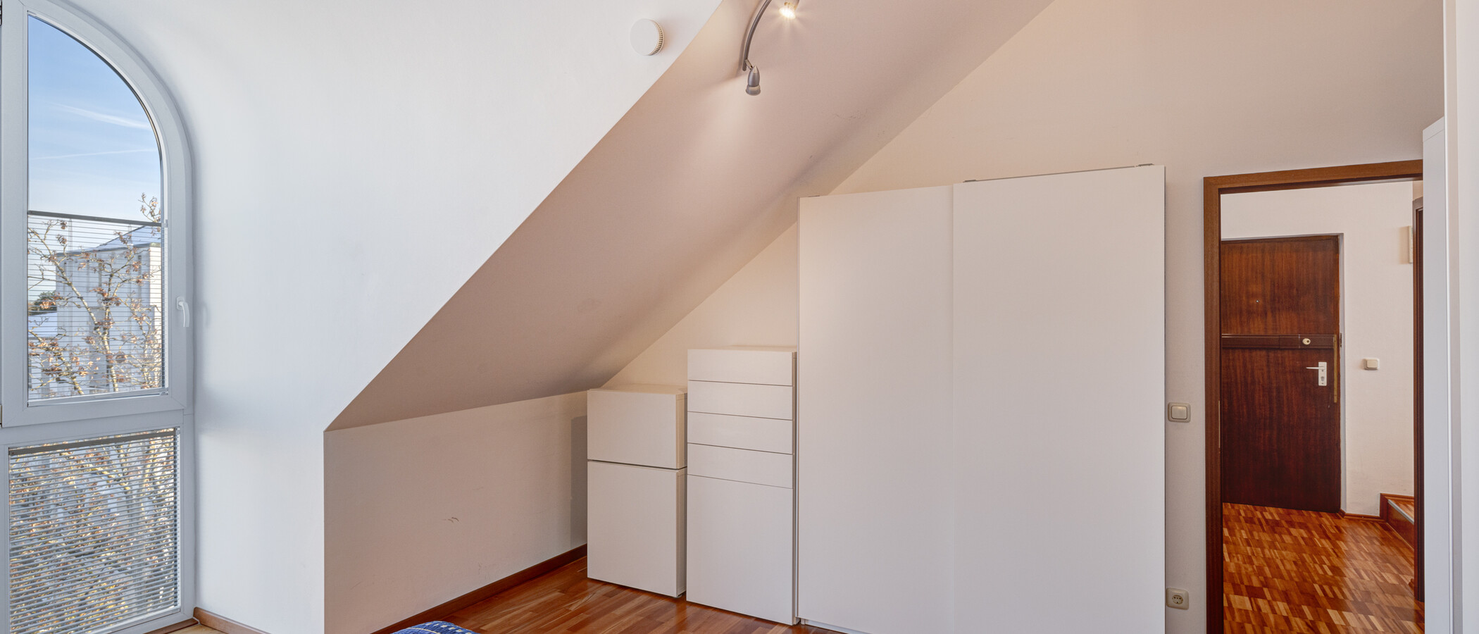 Dachgeschosswohnung Ottobrunn 03 Schlafzimmer 9824