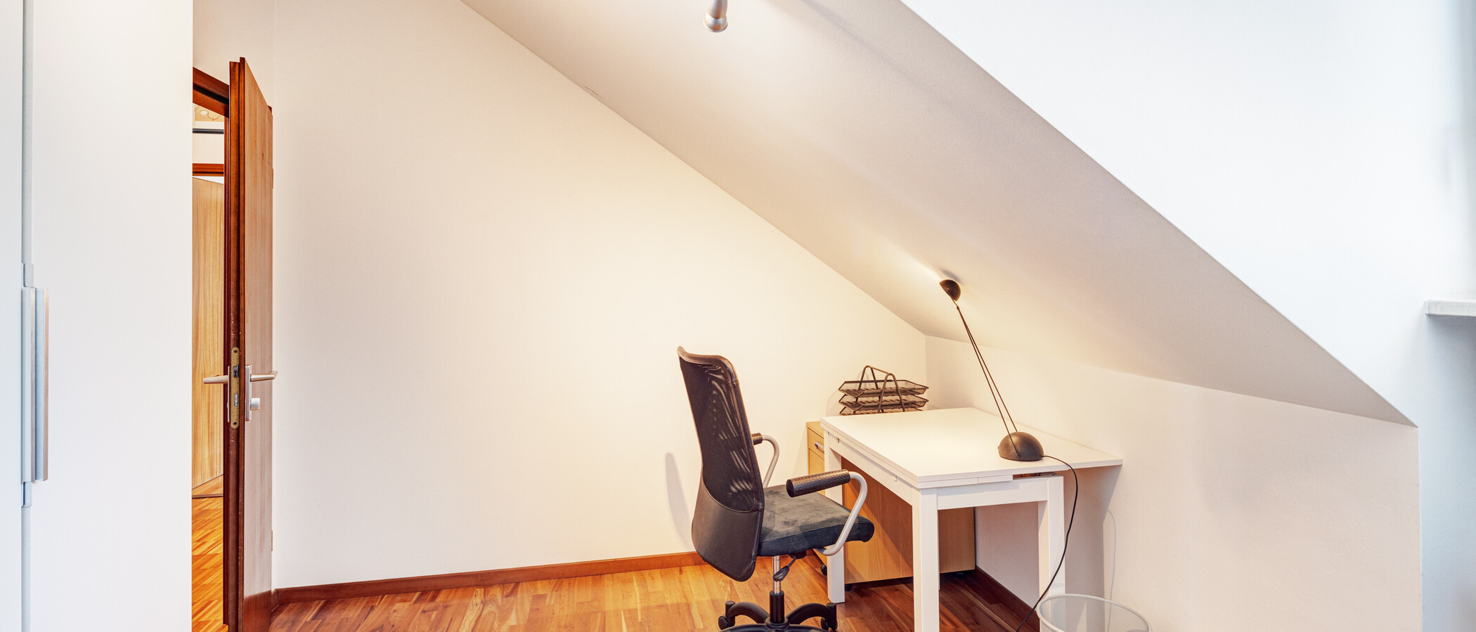 Dachgeschosswohnung Ottobrunn 03 Arbeits-/Gästezimmer 9824