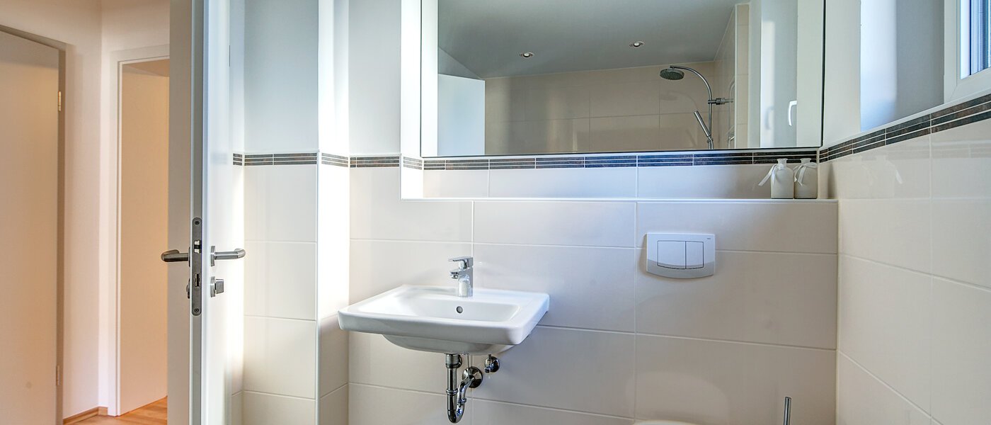 Wohnung München Hasenbergl 03 Badezimmer 9831