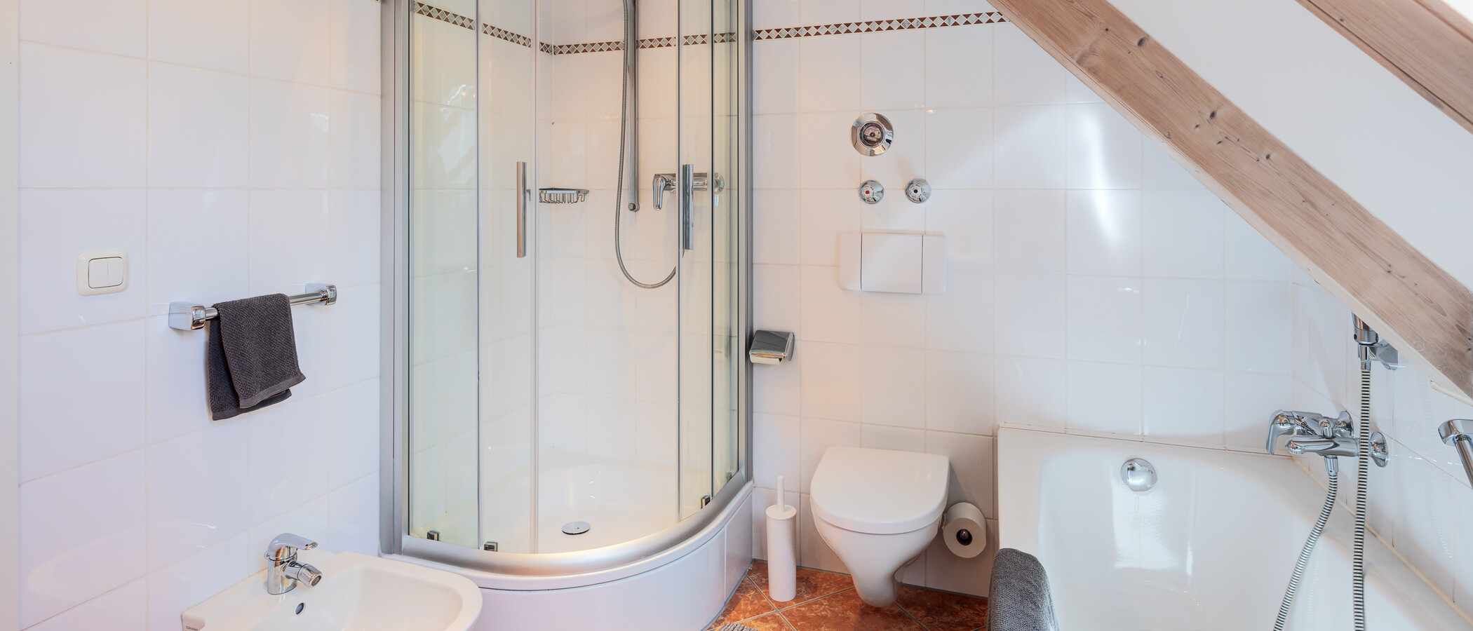 Maisonettewohnung München Thalkirchen 02 Badezimmer 9867