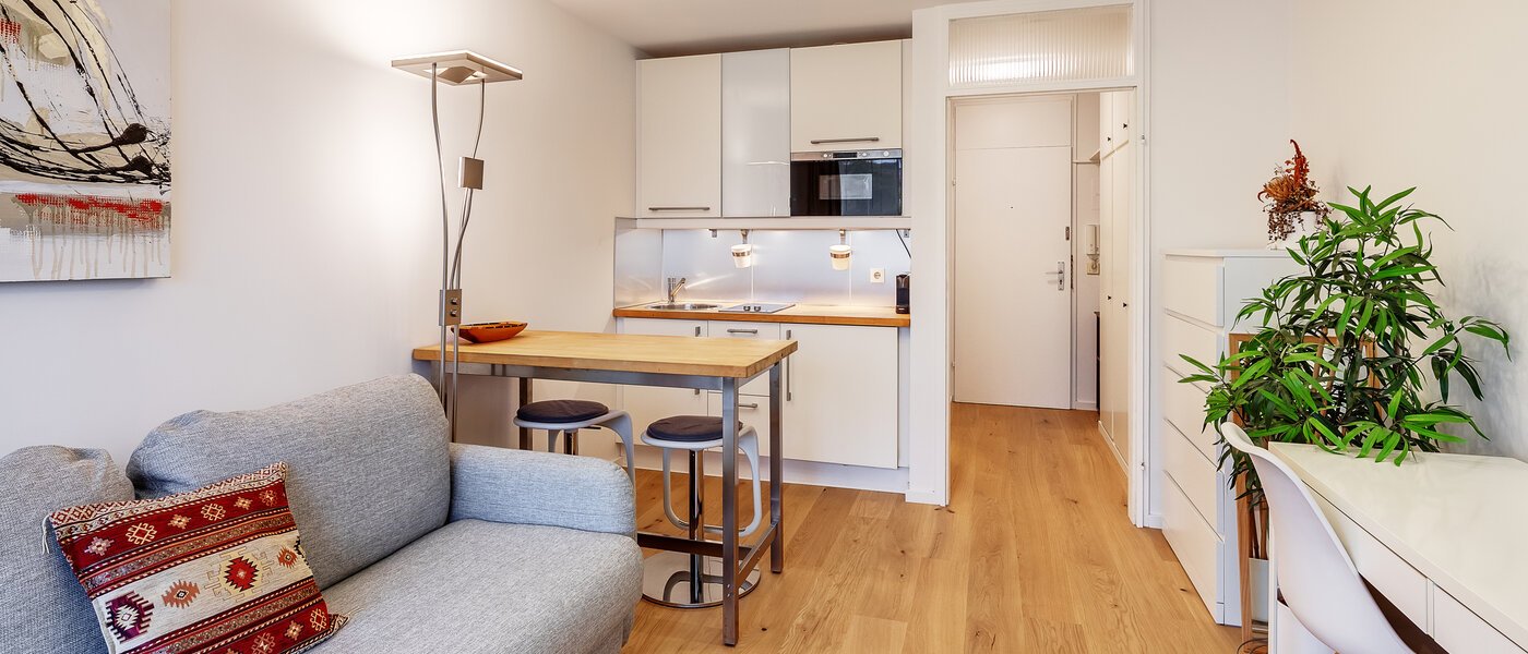 Wohnung München Schwabing-Nord (zw. Leopoldstraße & Englischen Garten) 01 Wohnbereich 9873