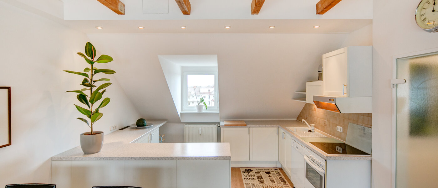 Dachgeschosswohnung München Thalkirchen 01 Küche 9893