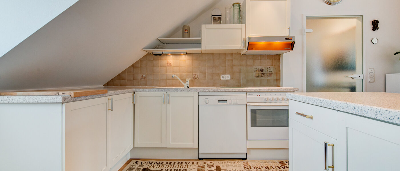 Dachgeschosswohnung München Thalkirchen 02 Küche 9893