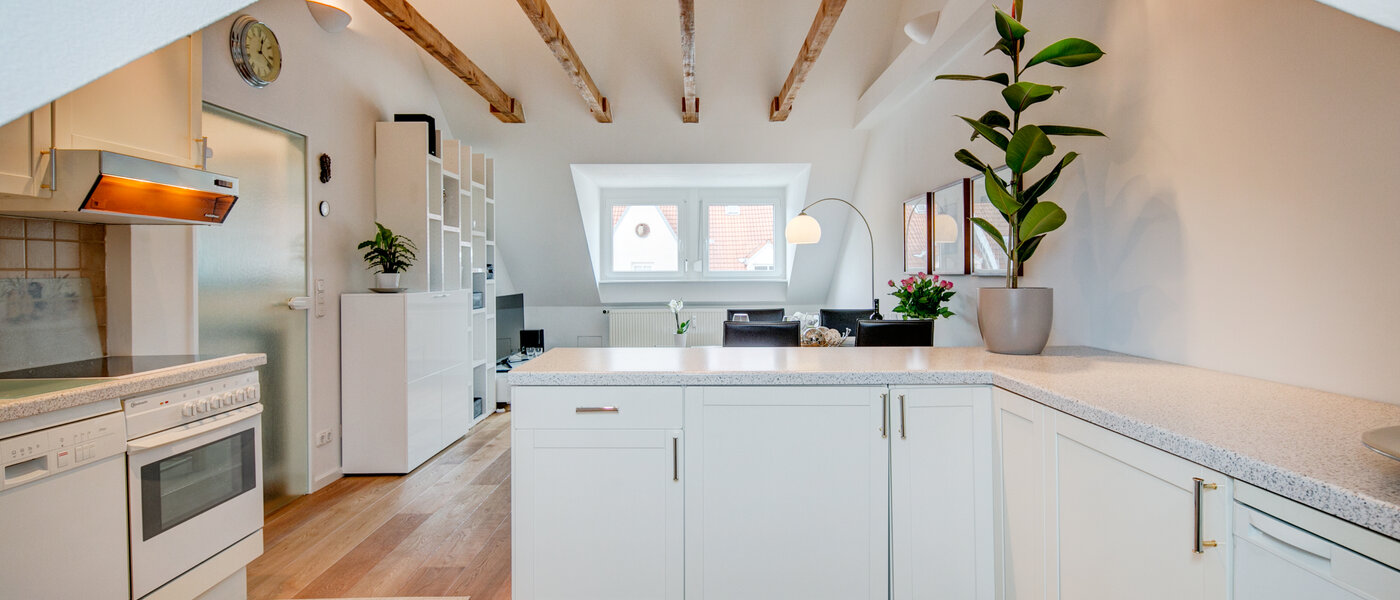 Dachgeschosswohnung München Thalkirchen 03 Küche 9893