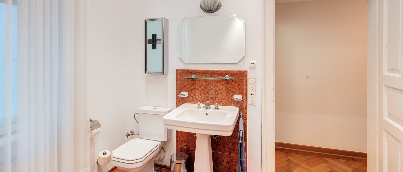 Wohnung München Schwabing-Nord (zw. Belgrad- & Leopoldstraße) 02 Badezimmer 9895