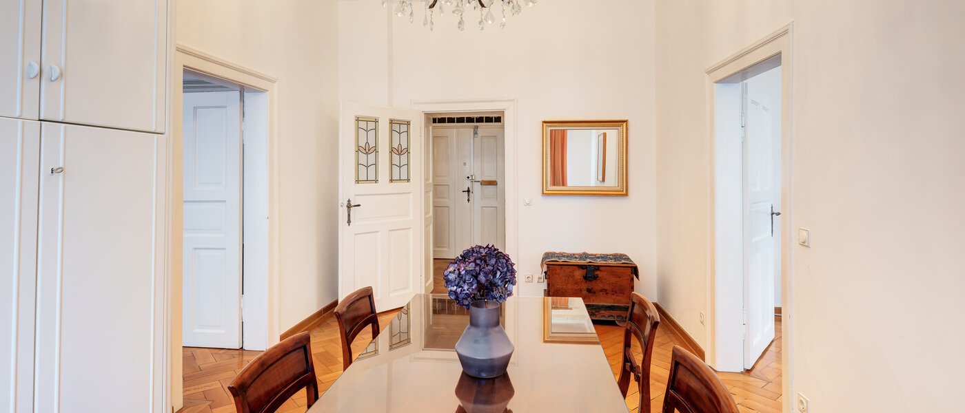 Wohnung München Schwabing-Nord (zw. Belgrad- & Leopoldstraße) 01 Esszimmer 9895