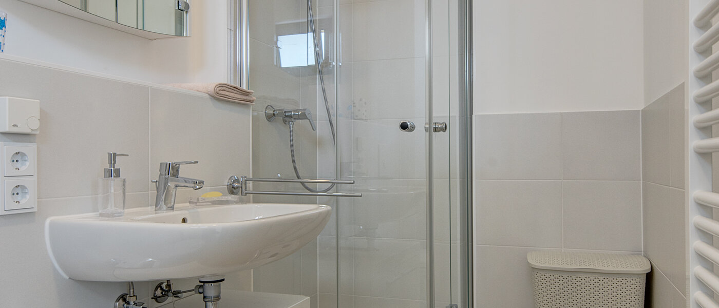 Apartment München Messestadt Riem 04 Badezimmer 9927